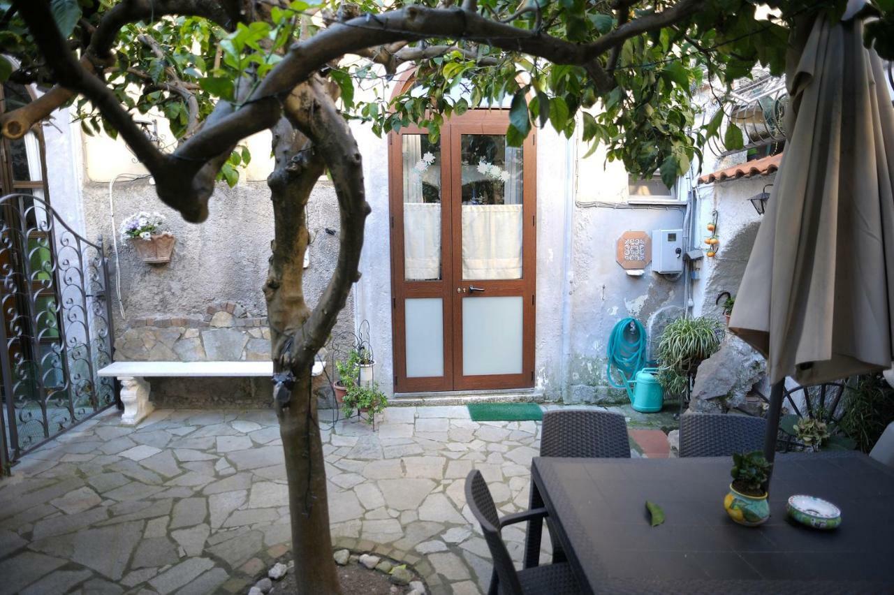 Villino Annapaola Villa Vico Equense Exterior photo